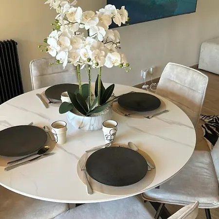 In Cannes-croisette Cannes