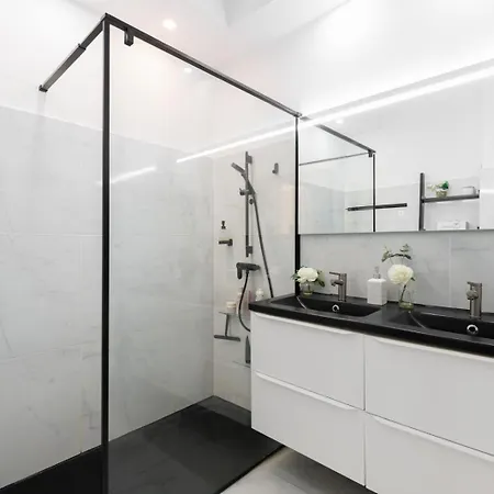 Luxueux A Parking Climatisation Piscine Apartment
