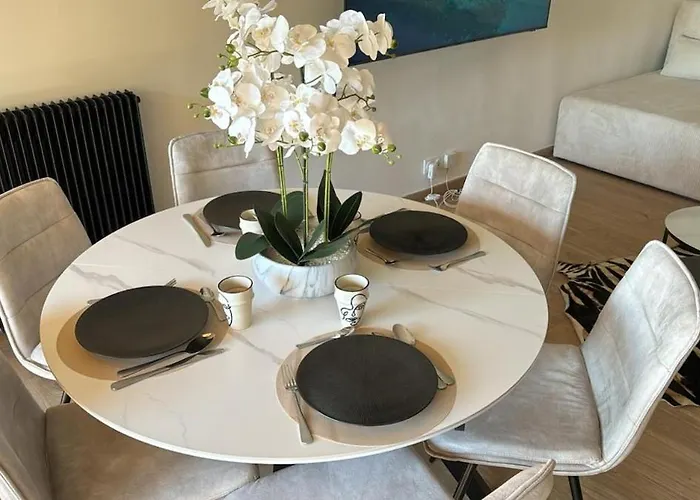 In Cannes-croisette Cannes